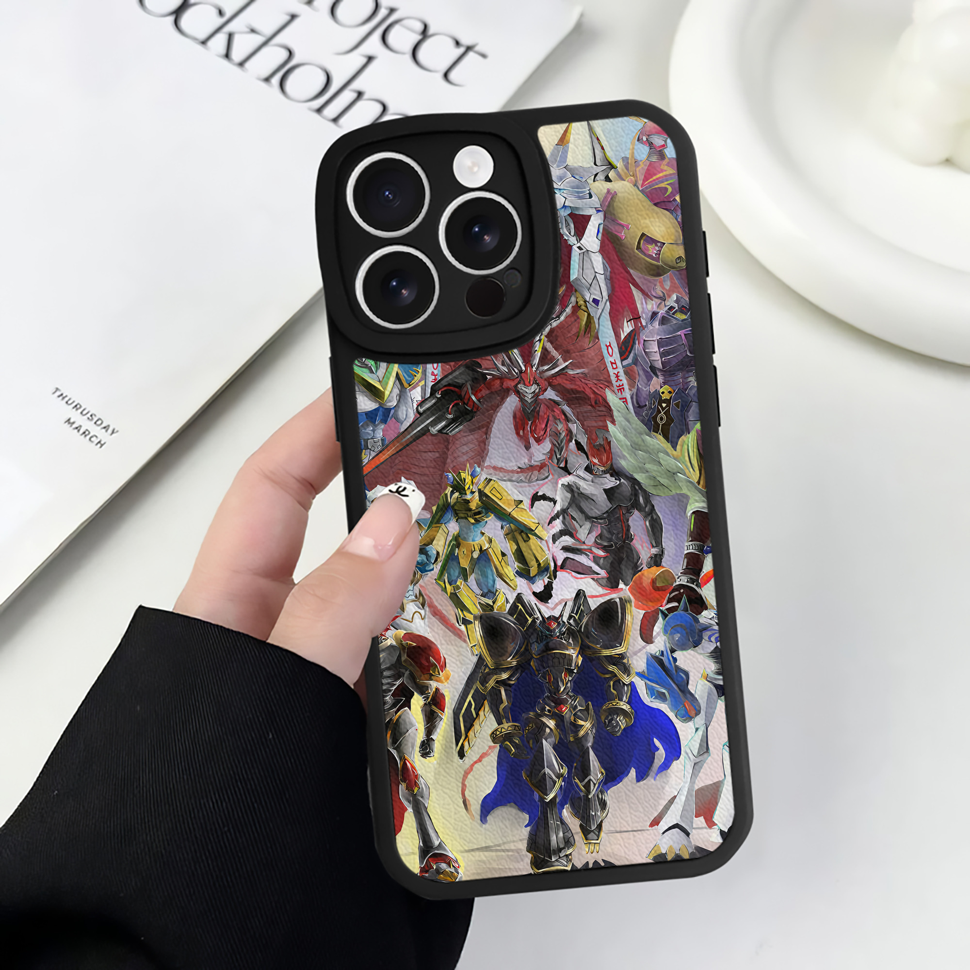（画像用） Digimon デジタルモンスター/デジモン 【iPhone 16シリーズ対応】シリコンスマホケース（レザー調） 材質：シリコン